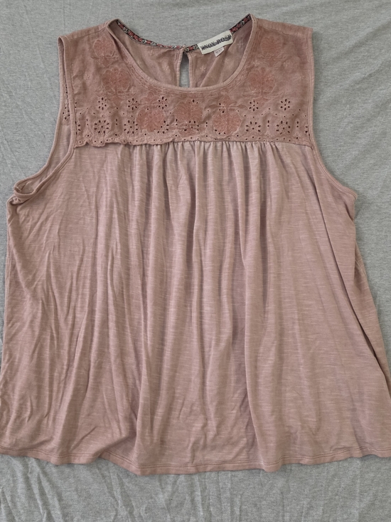Knox Rose Tops - Knox Rose Dusty Rose Embroidered Yoke Sleeveless Tank